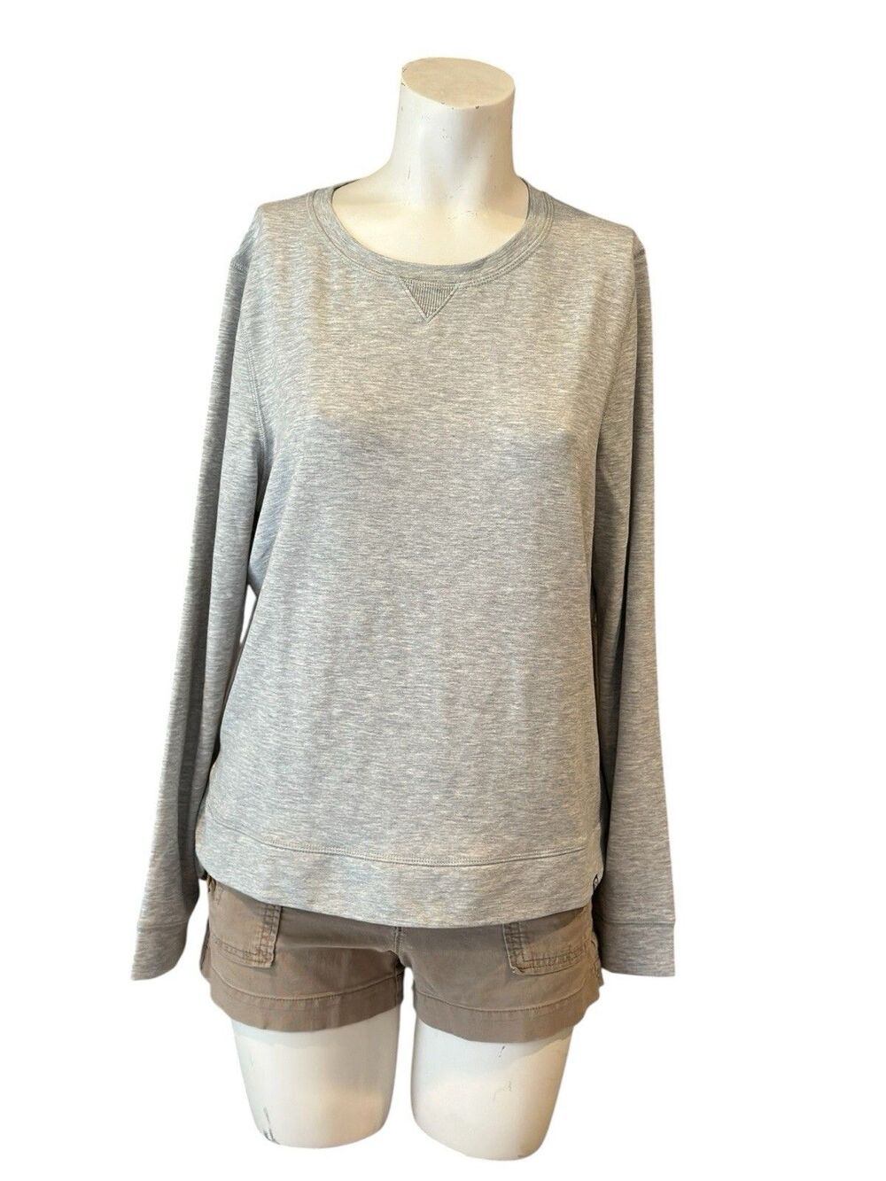 Travis Mathew Women's Gray  Crewneck Pullover Sweatshirt M White‎  Soft butter